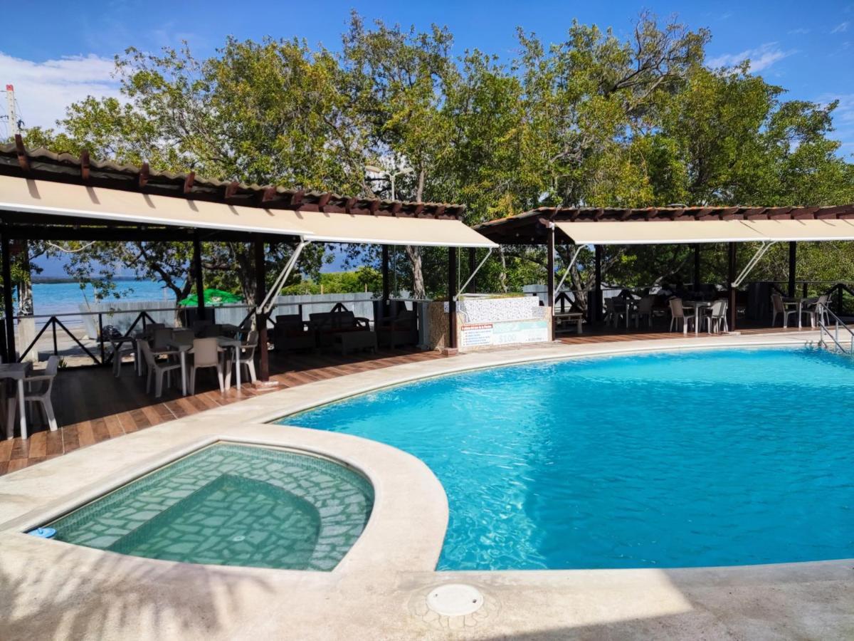 Hotel El Barco Compostela de Azua 외부 사진
