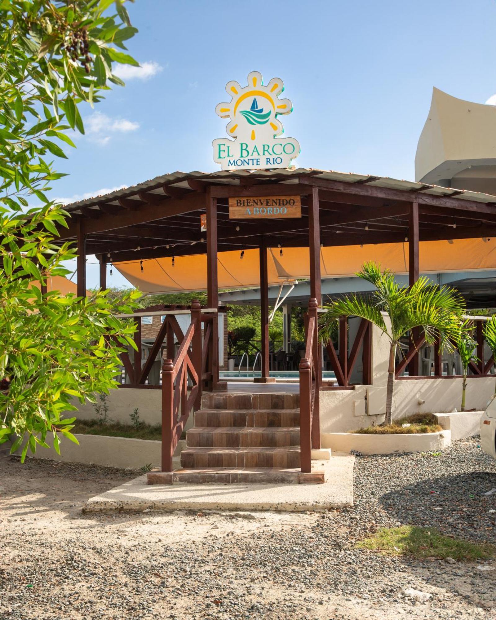 Hotel El Barco Compostela de Azua 외부 사진